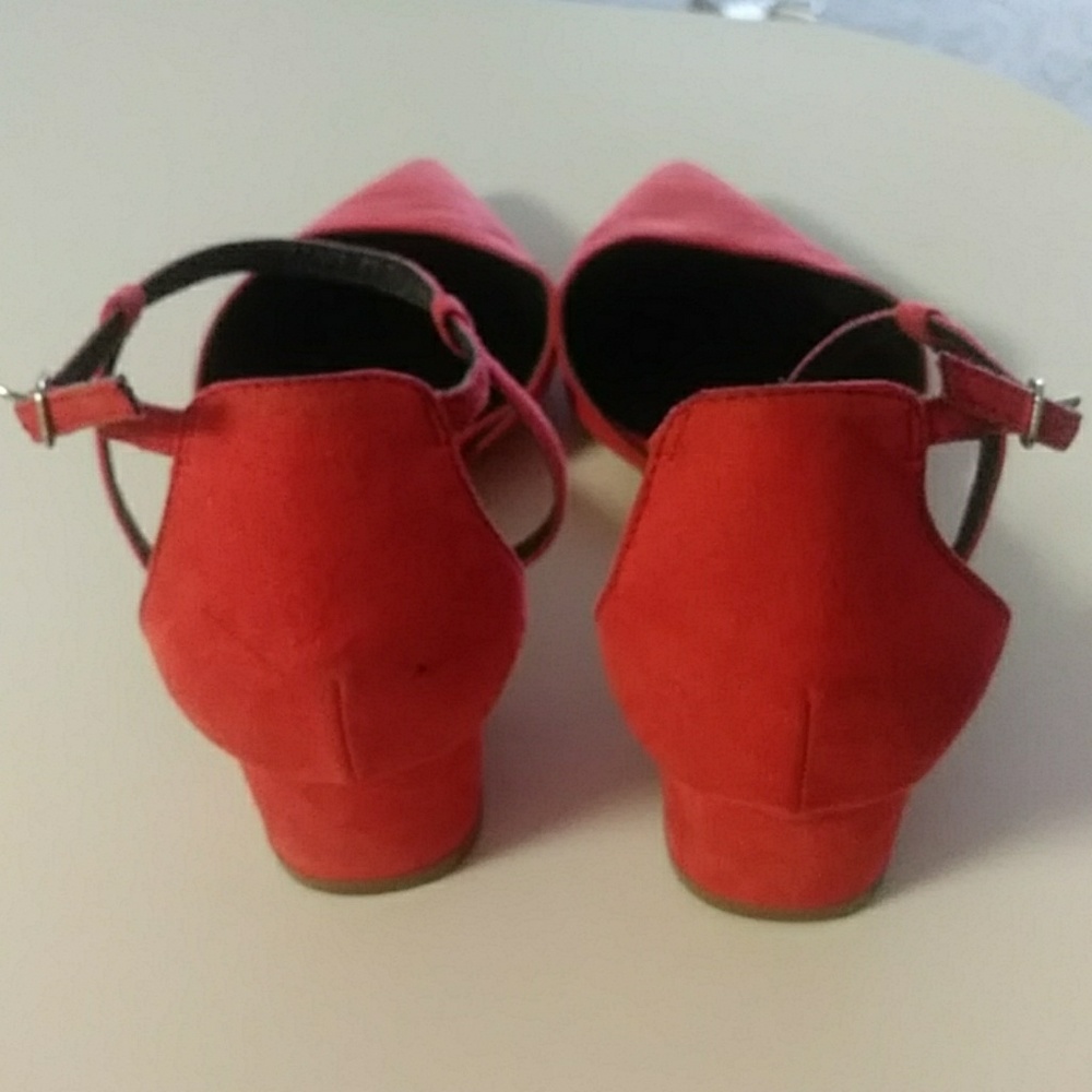 Block Heels - Picture 4 of 5